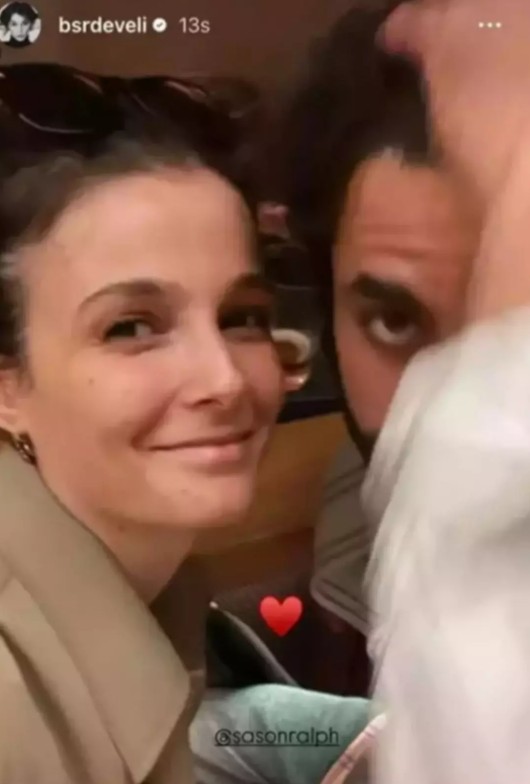Büşra Develi gizemli sevgilisini paylaştı